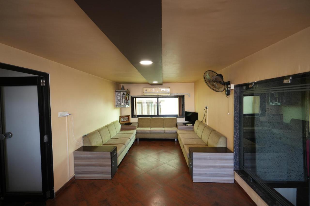 Hotel Ravi Residency Nadiād Dış mekan fotoğraf
